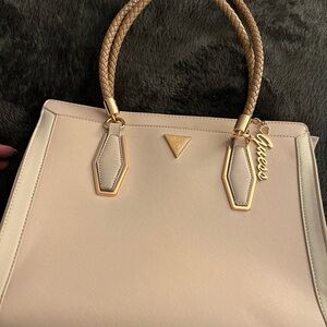 Guess Pocketbook